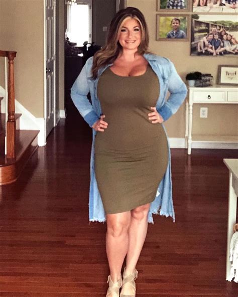 'curvy milf' Search .